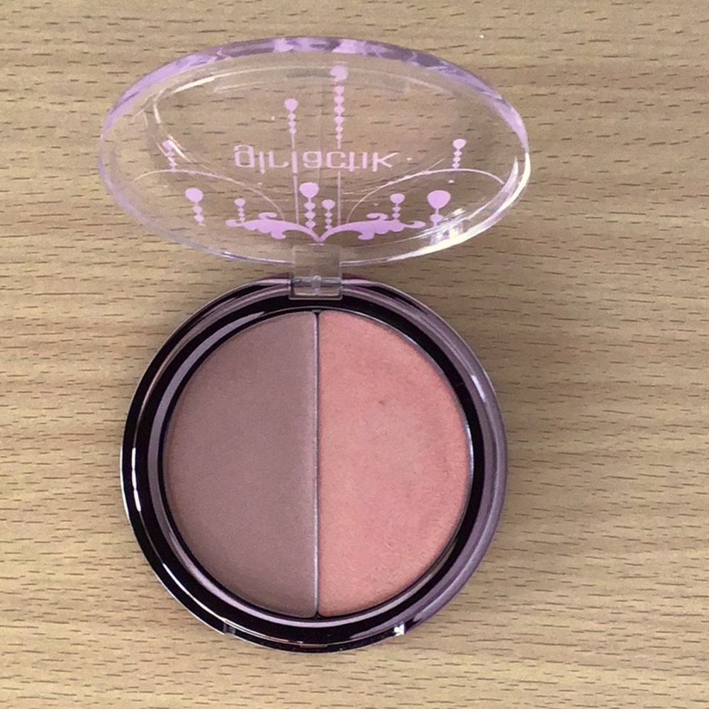 Girlactik bronzer